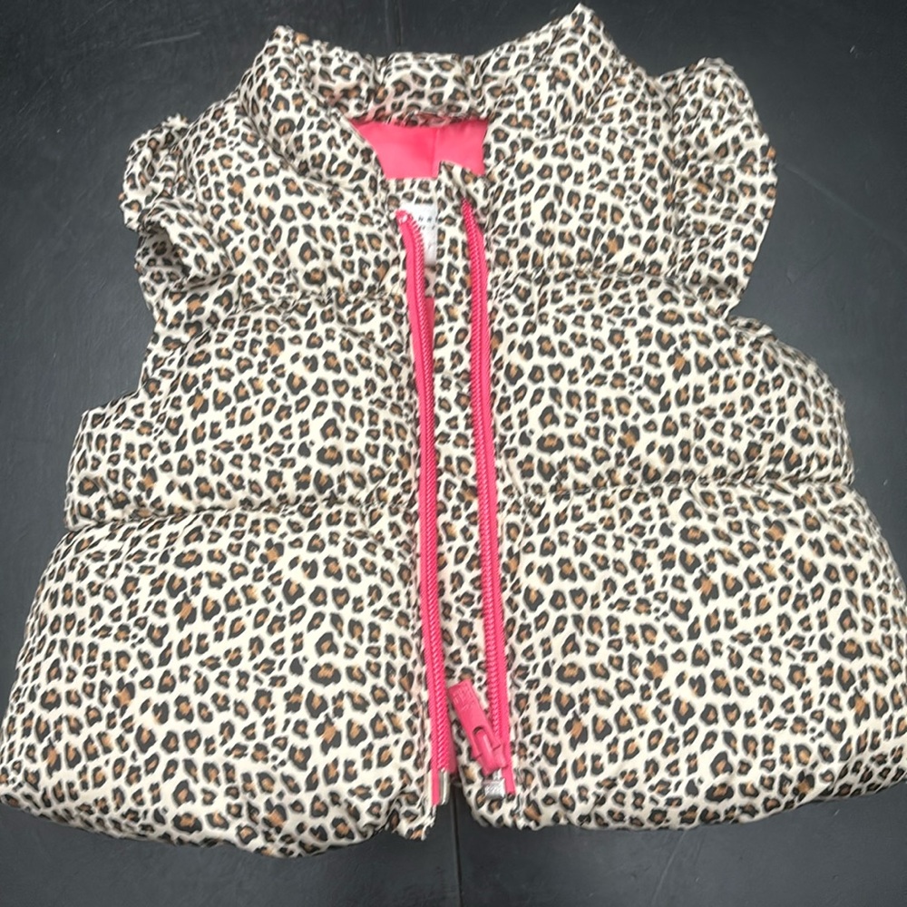 Gap leopard puffer vest 0-6 months NWT
